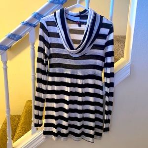 This is a striped black and white Forverver 21 long sleeve crew neck short dress